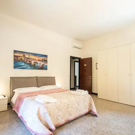 Residenza Bra 招待所 *